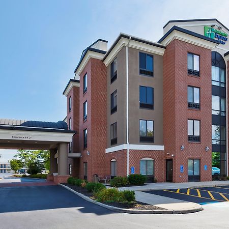 Holiday Inn Express Hotel & Suites Cleveland-Richfield By Ihg Brecksville Buitenkant foto